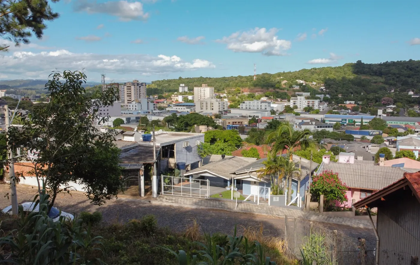 Imagem de terreno no centro a venda