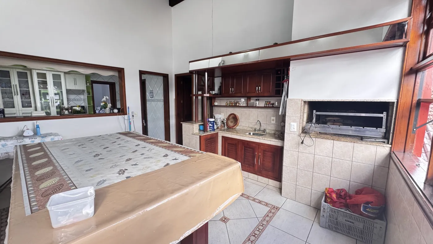 Imagem de CASA DE ALVENARIA COM SALA COMERCIAL