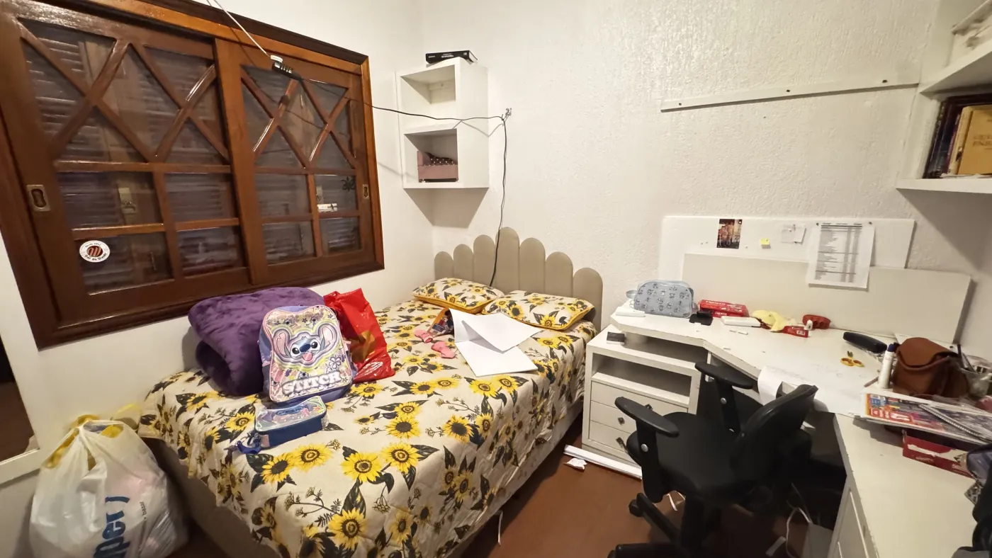 Imagem de CASA DE ALVENARIA COM SALA COMERCIAL