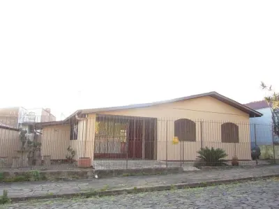 Imagem de Casa em Taquara bairro Petropolis