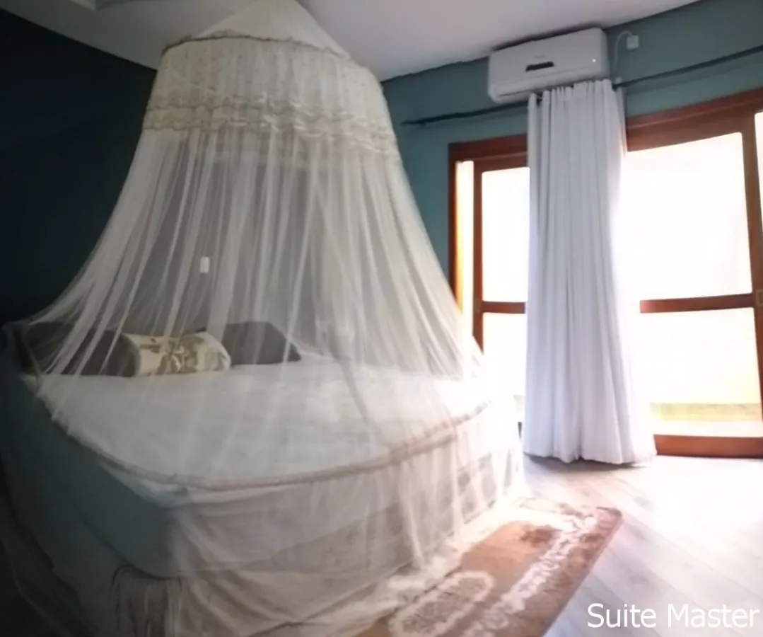Imagem de Refúgio exclusivo com alto padrão e muito verde em Taquara/RS. Residência encantadora com piscina e espaço gourmet.