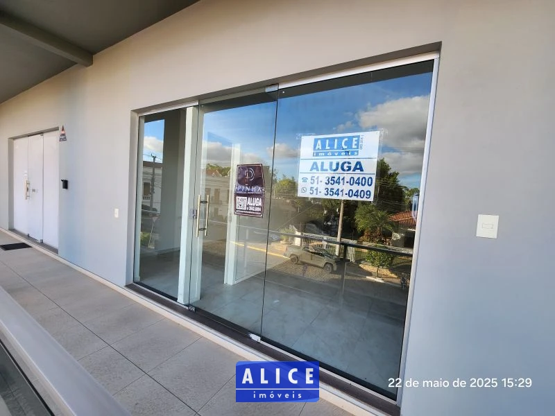 Imagem de Casa Comercial em Taquara bairro Sagrada Familia