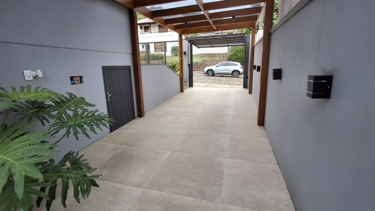 Imagem de Casa Alto Padrão Semi Mobiliada — O Lar Perfeito Para Sua Família!