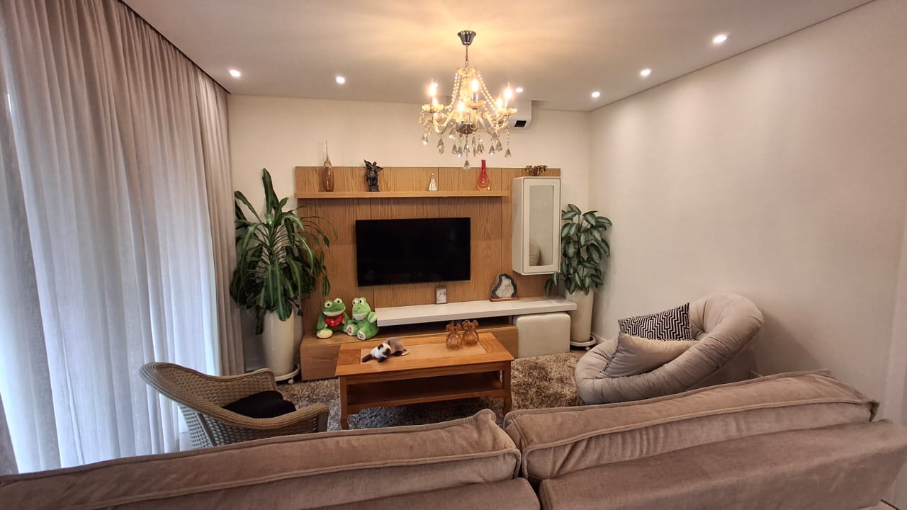 Imagem de Casa Alto Padrão Semi Mobiliada — O Lar Perfeito Para Sua Família!