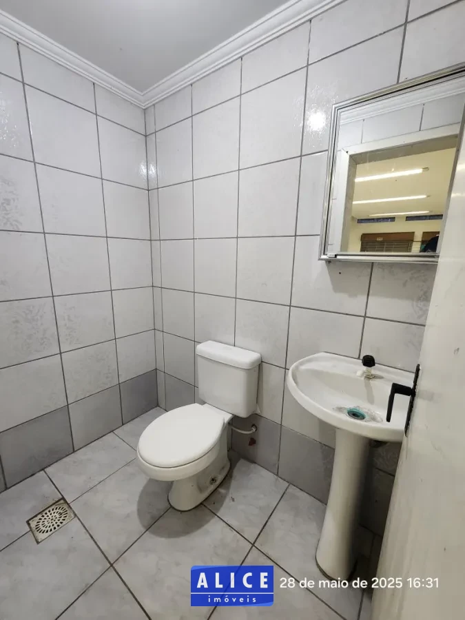 Imagem de Sala Comercial em Parobe bairro Guaruja