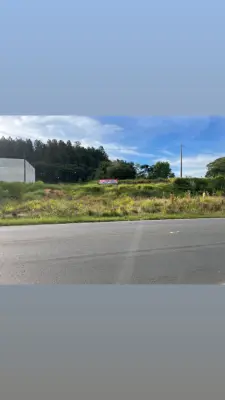 Imagem de terreno  as margens da ERS 239