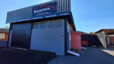 Imagem de Prédio Comercial  — Visibilidade, Espaço e Potencial em Local Estratégico de Taquara!