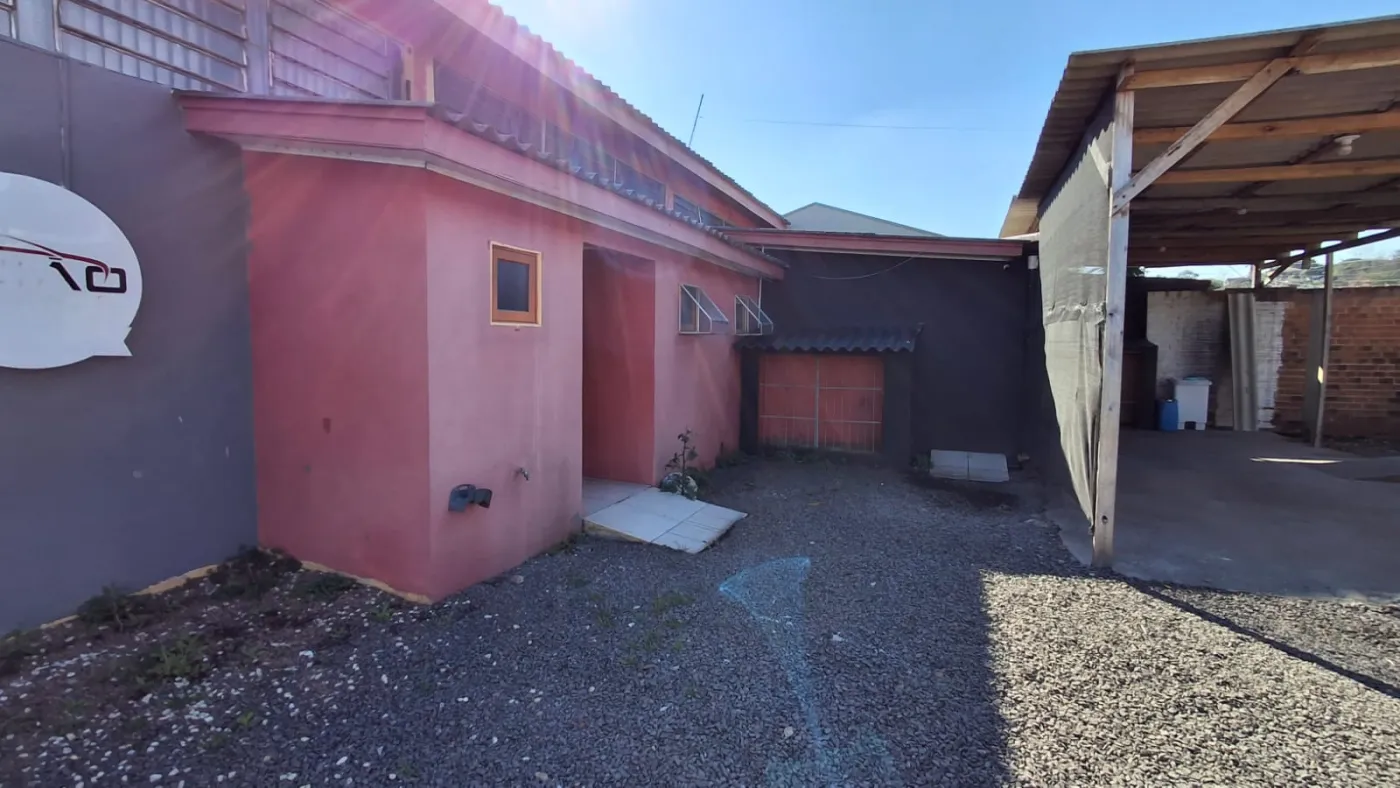 Imagem de Prédio Comercial  — Visibilidade, Espaço e Potencial em Local Estratégico de Taquara!