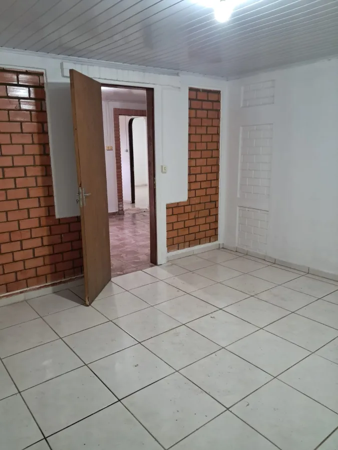 Imagem de Casa mista com três dormitórios