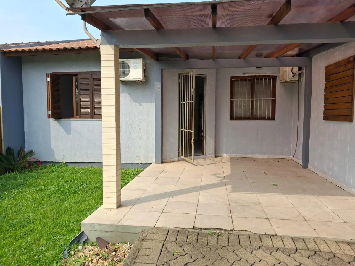 Imagem de Compacta, charmosa e completa — a casa ideal para viver com conforto e praticidade!