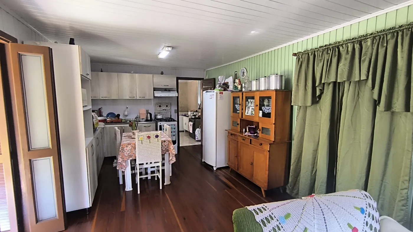 Imagem de Duas casas em terreno de esquina