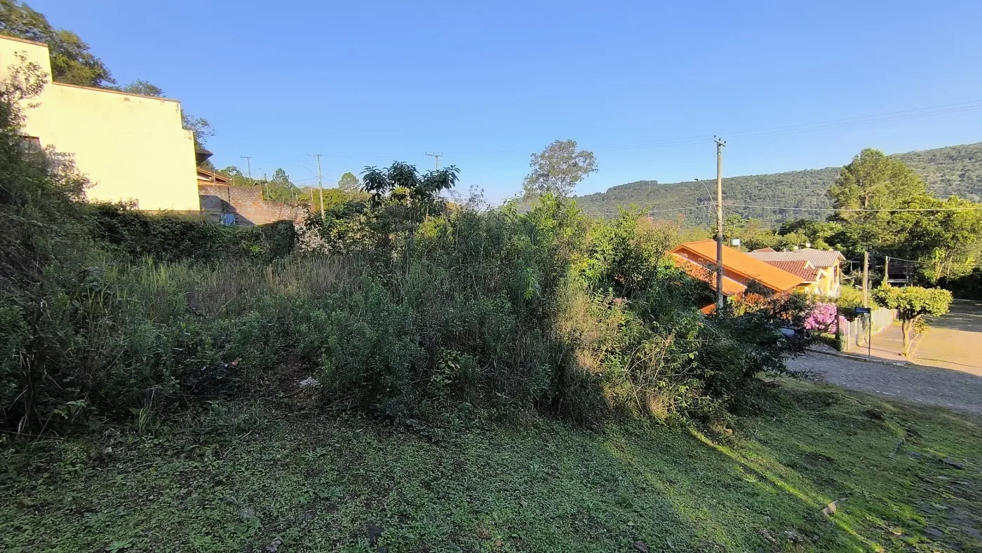 Imagem de TERRENO DE ESQUINA