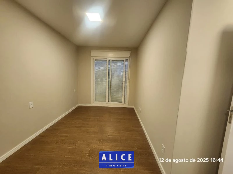 Imagem de Apartamento em Taquara bairro Sagrada Familia