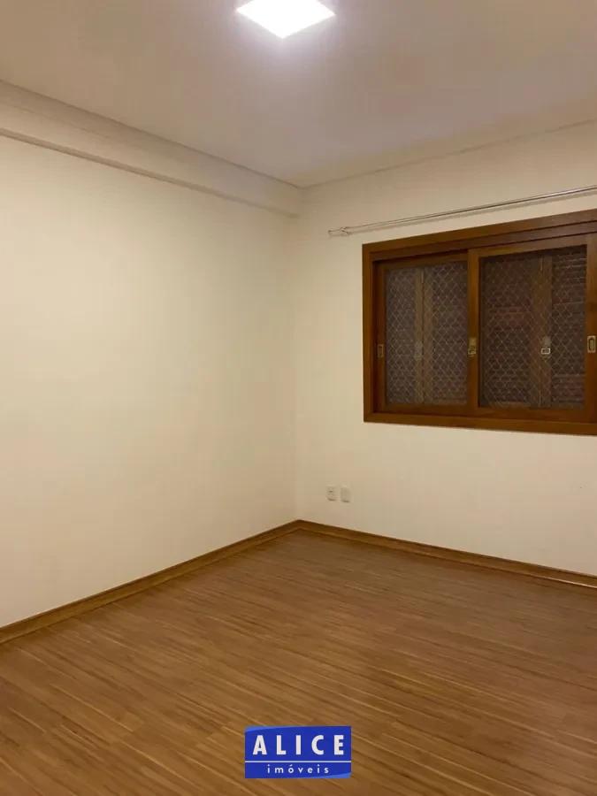 Imagem de Apartamento em Taquara bairro Sagrada Familia