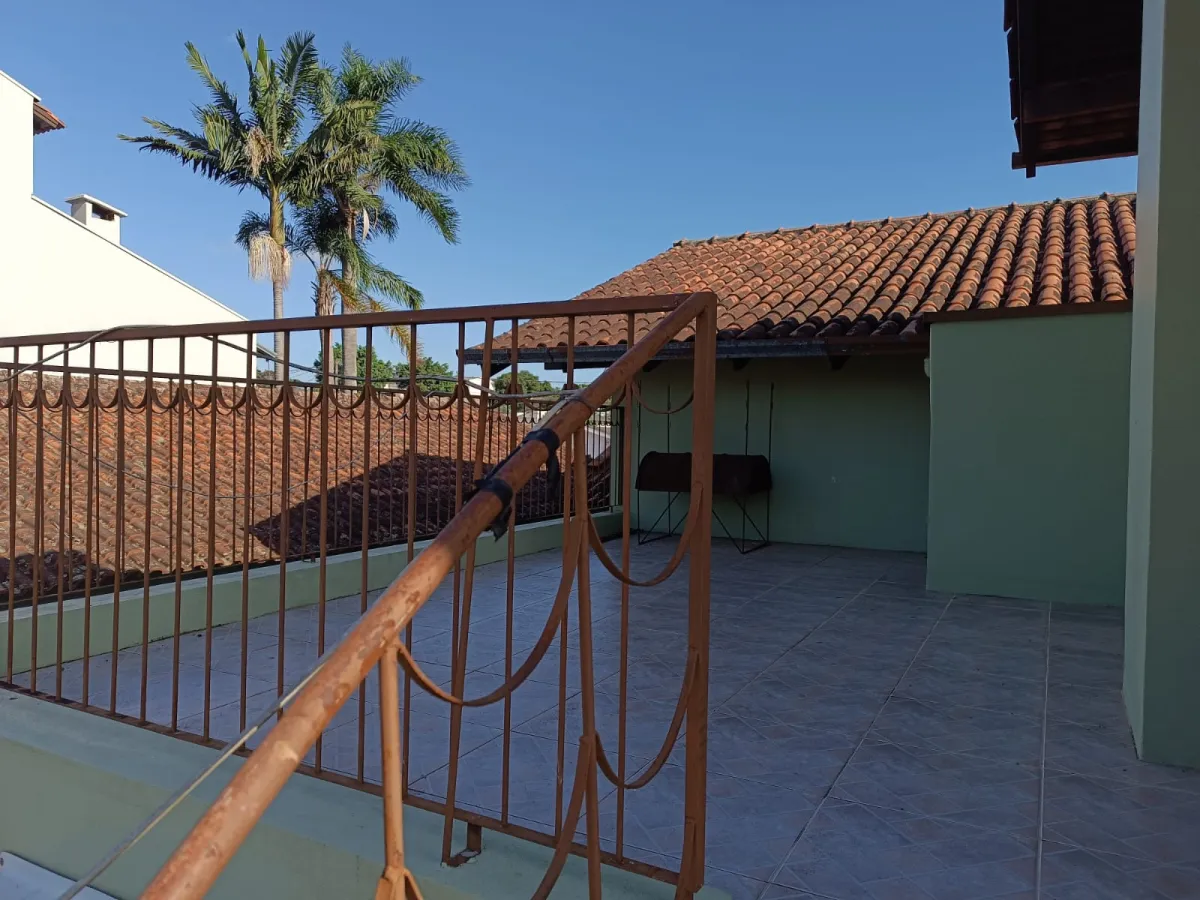 Imagem de Seu novo lar com piscina e espaço gourmet espera por você!
