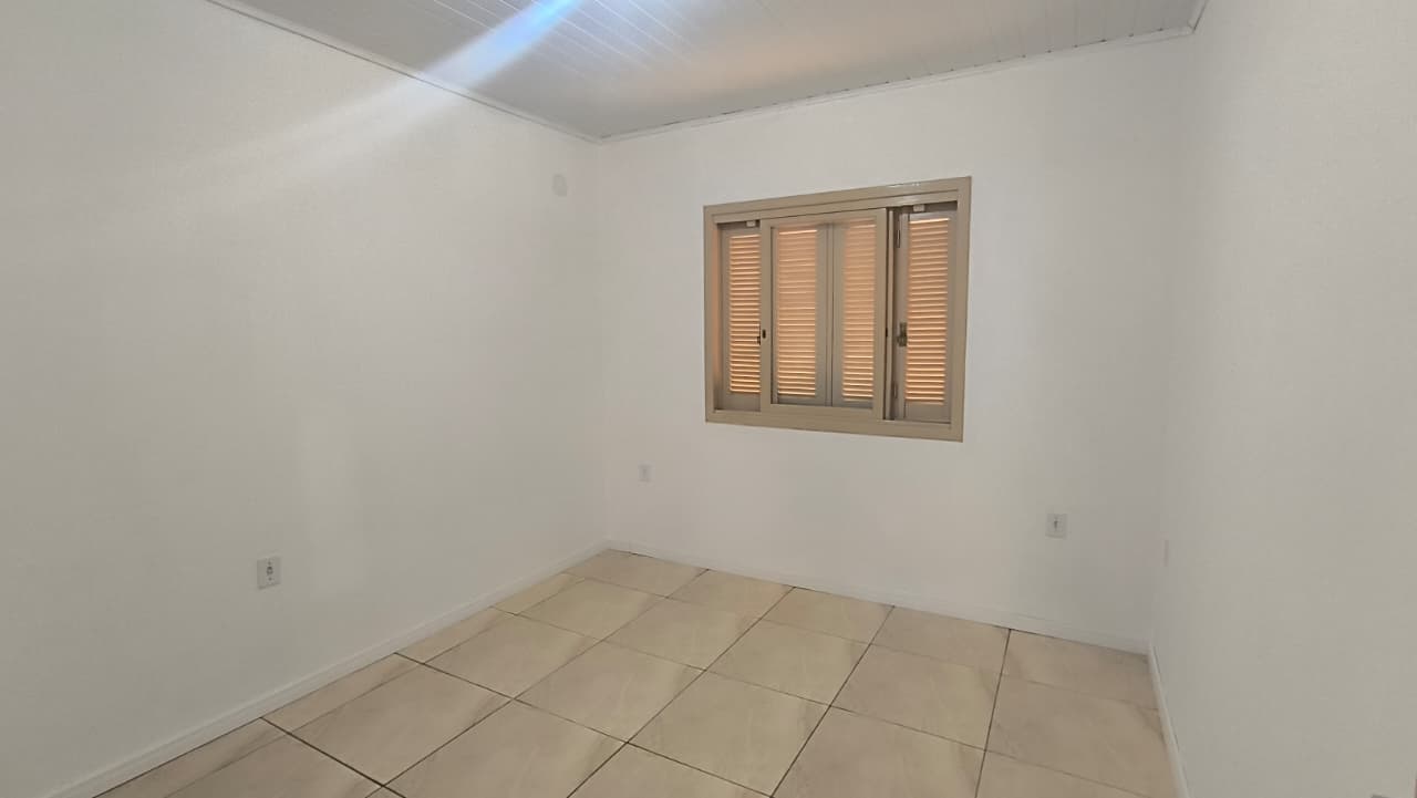 Imagem de CASA DE ALVENARIA, BAIRRO VIADUTO