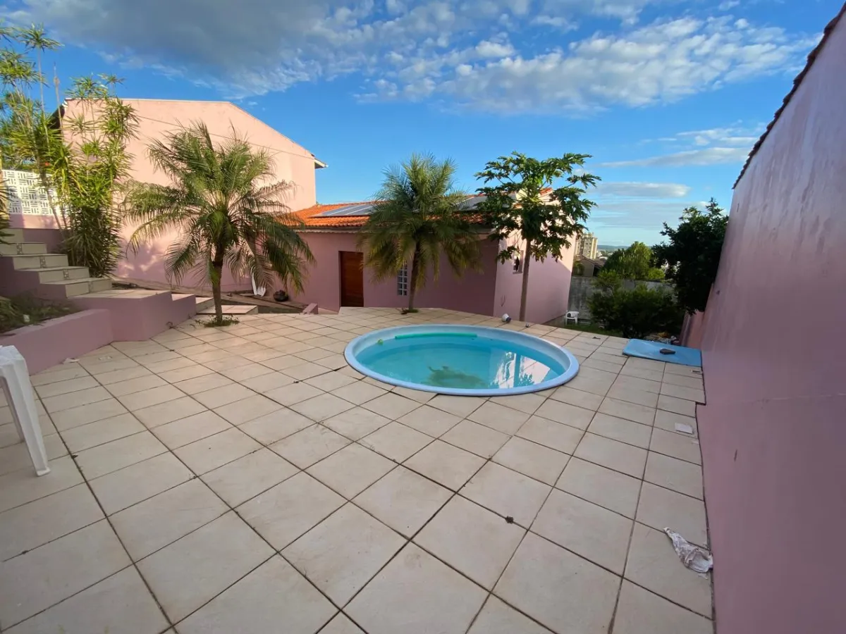 Imagem de Imóvel com piscina e churrasqueira, pronto para morar!