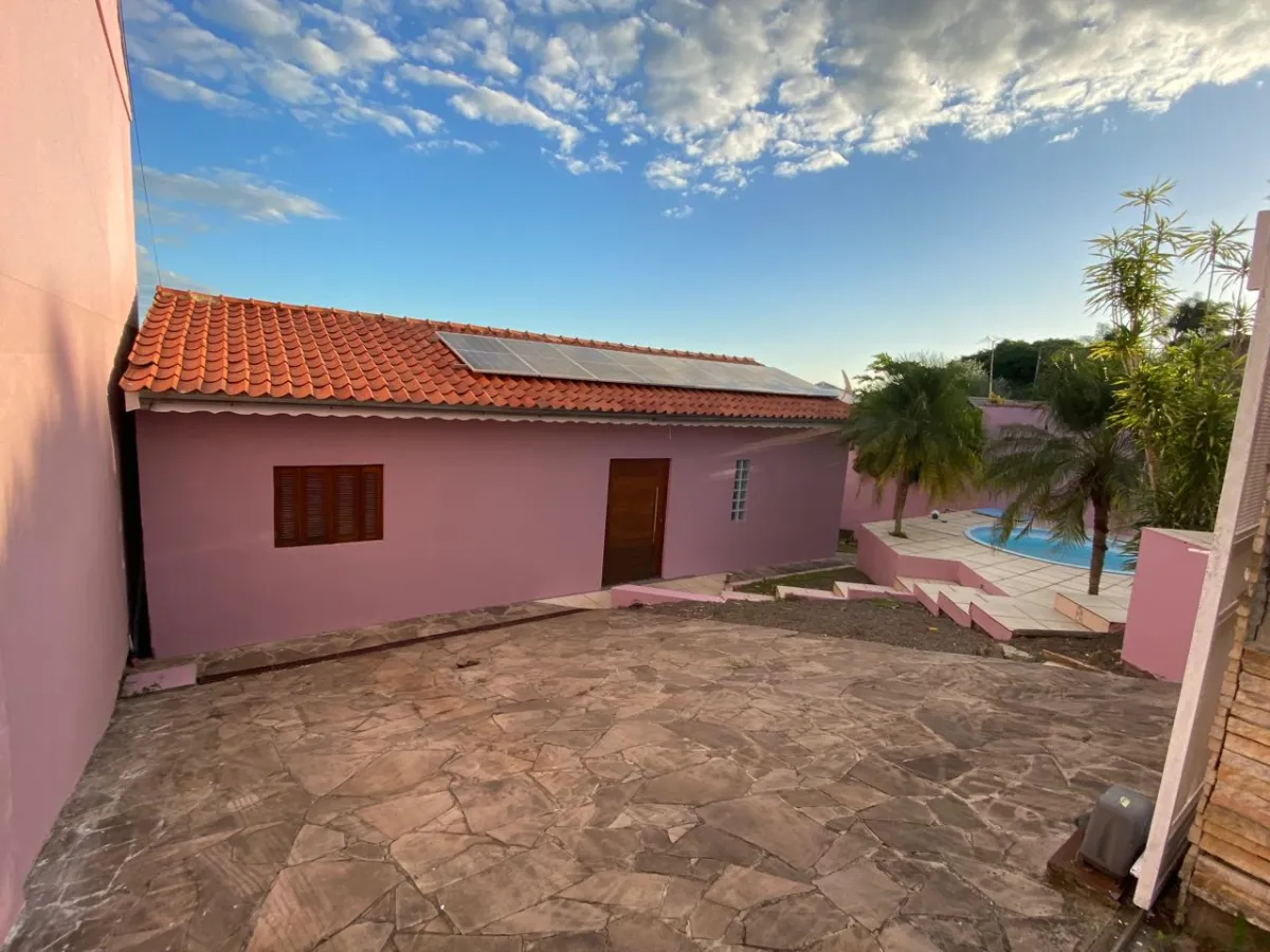 Imagem de Imóvel com piscina e churrasqueira, pronto para morar!