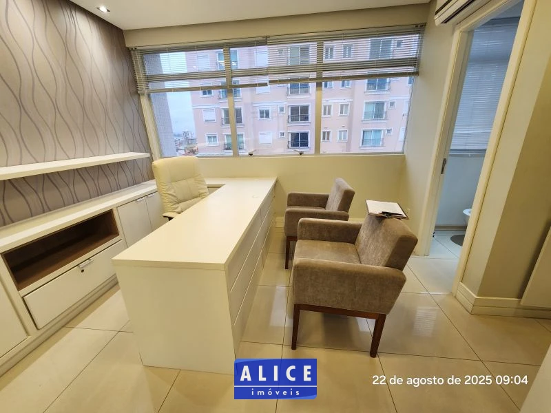 Imagem de Sala Comercial em Taquara bairro Sagrada Familia
