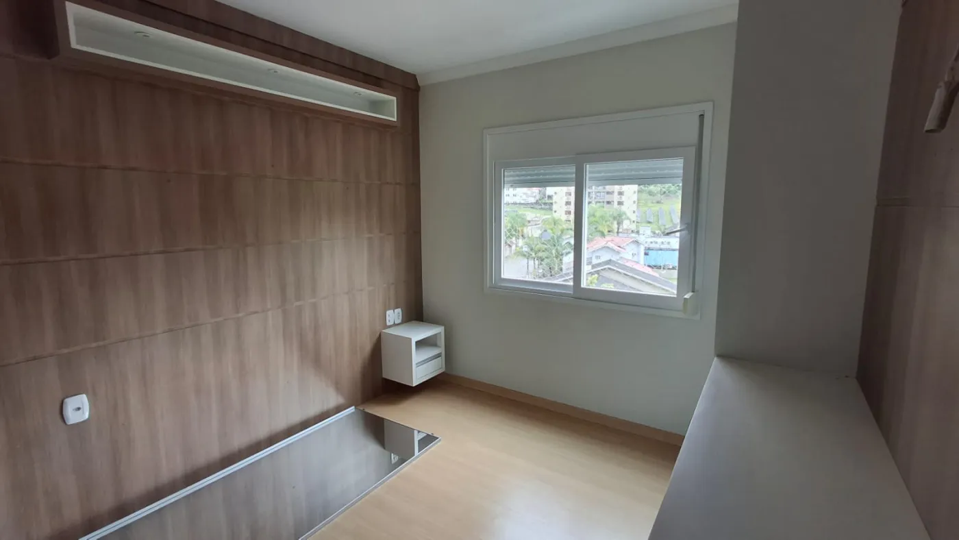 Imagem de Apartamento Semi Mobiliado com Suíte – Conforto e Praticidade para Sua Família