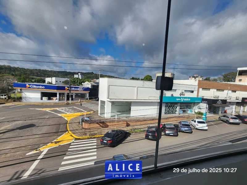 Imagem de Sala Comercial em Parobe bairro Centro