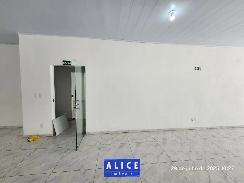 Imagem de Sala Comercial em Parobe bairro Centro