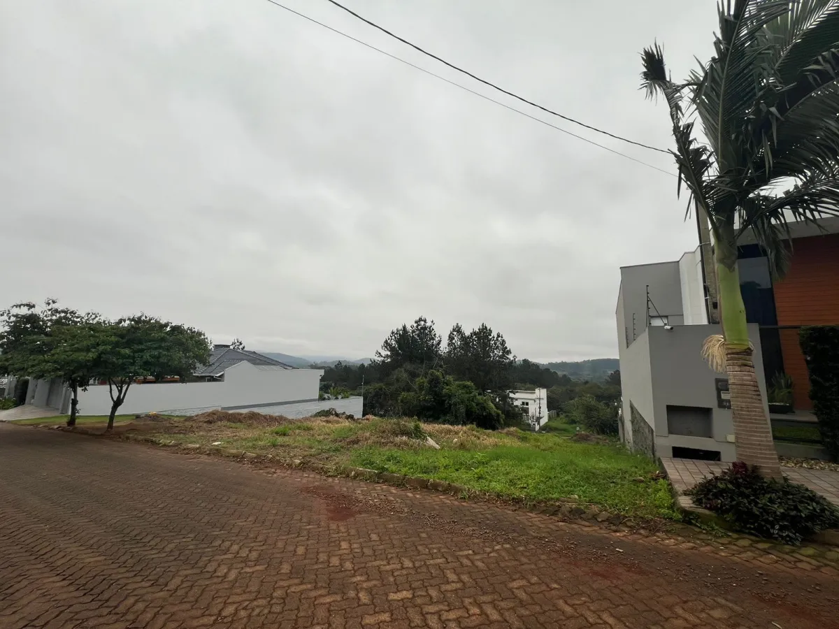 Imagem de Taquara: Terreno Exclusivo – Construa o Seu Futuro Aqui!