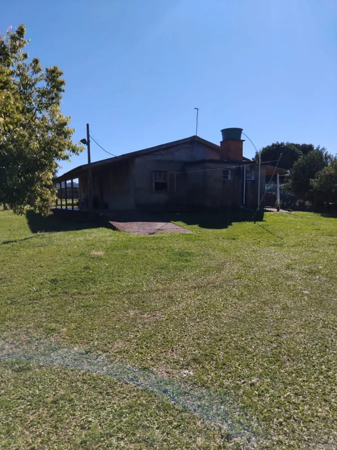 Imagem de Chácara completa com casa de madeira de lei e açude – pronta para morar!