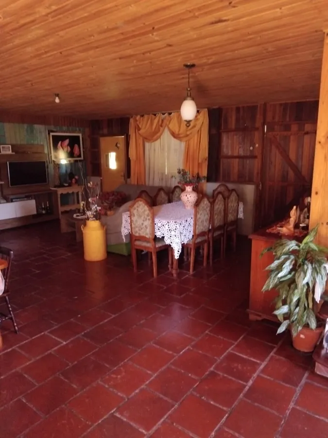 Imagem de Chácara completa com casa de madeira de lei e açude – pronta para morar!