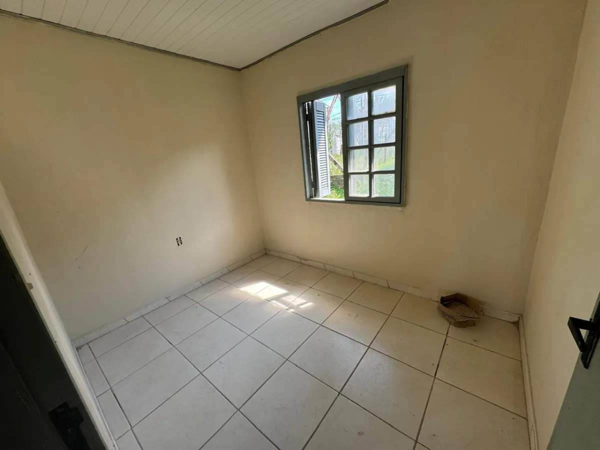 Imagem de Encanto e conforto no bairro Santa Terezinha — Casa em alvenaria pronta para morar