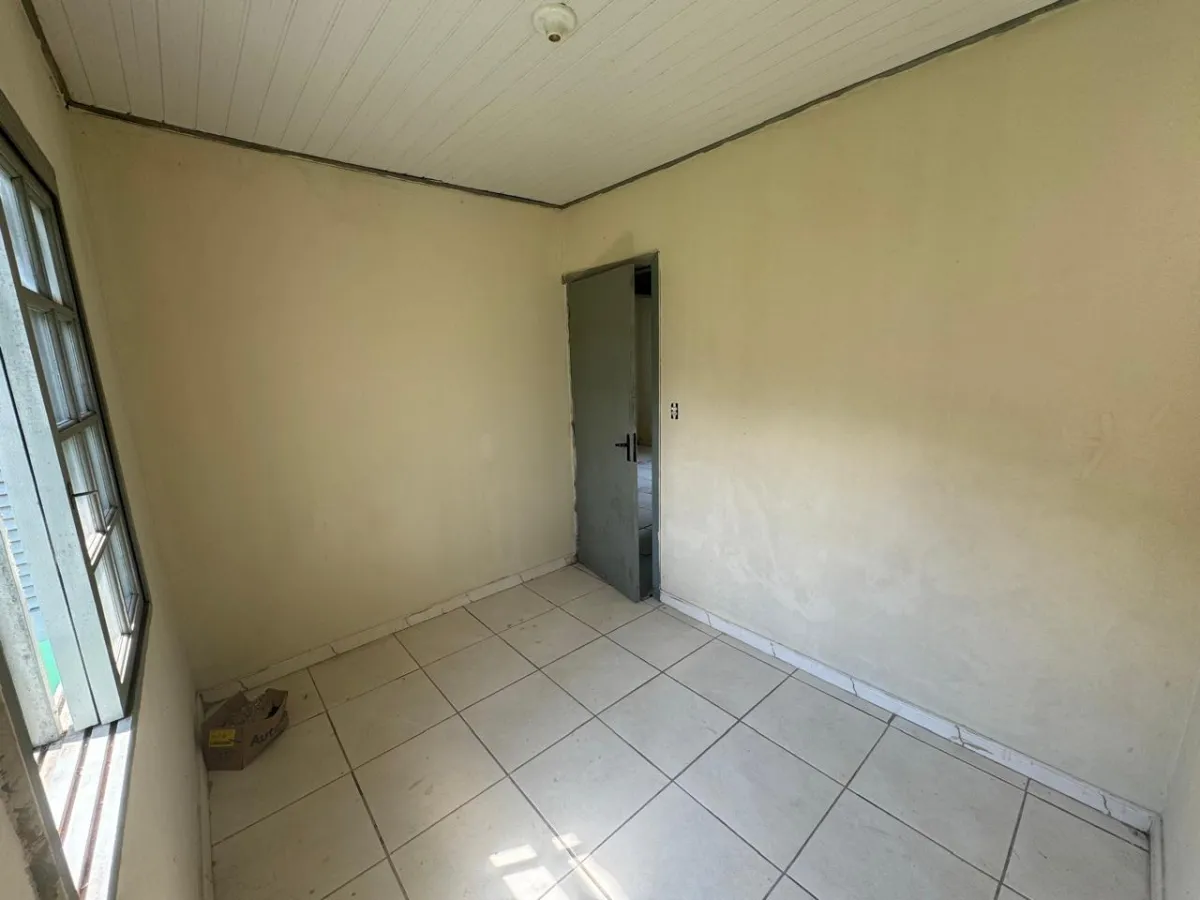 Imagem de Encanto e conforto no bairro Santa Terezinha — Casa em alvenaria pronta para morar
