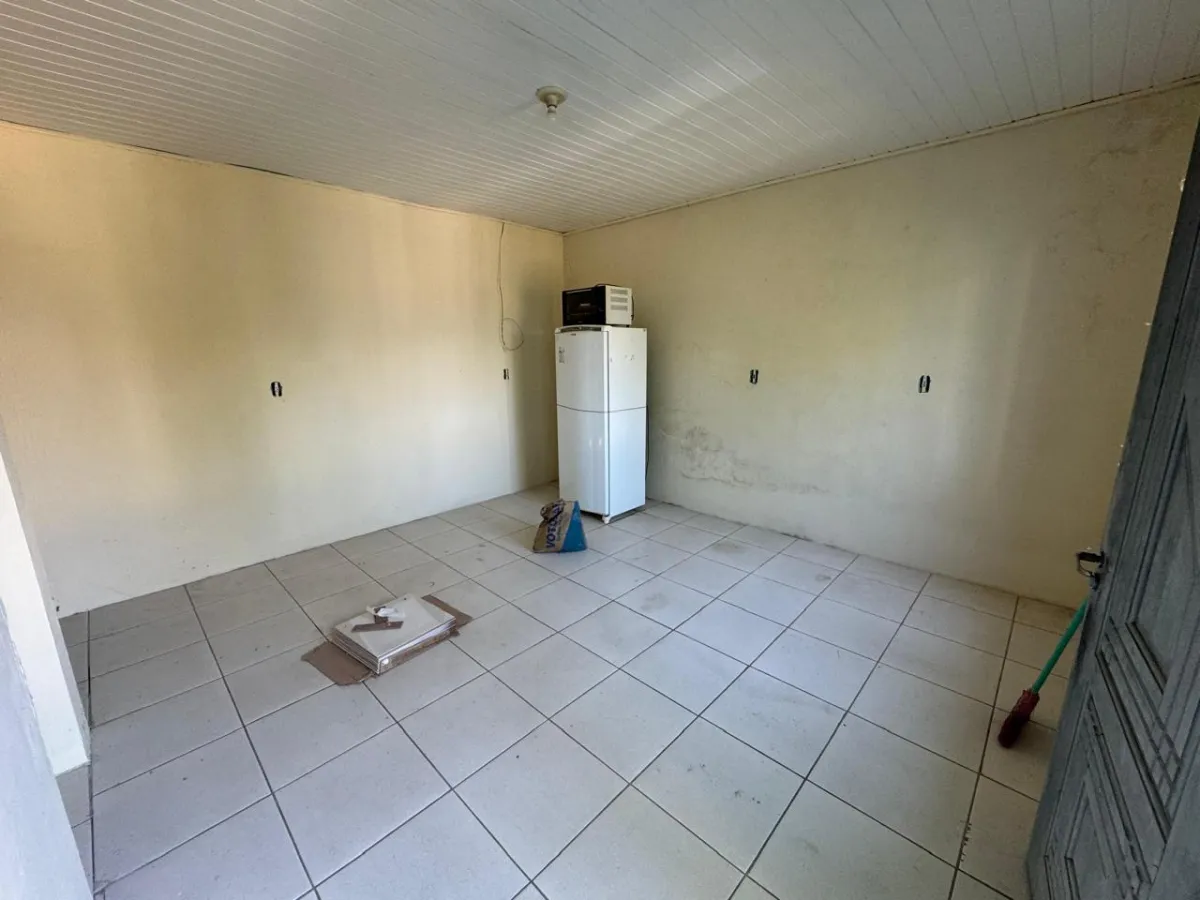 Imagem de Encanto e conforto no bairro Santa Terezinha — Casa em alvenaria pronta para morar