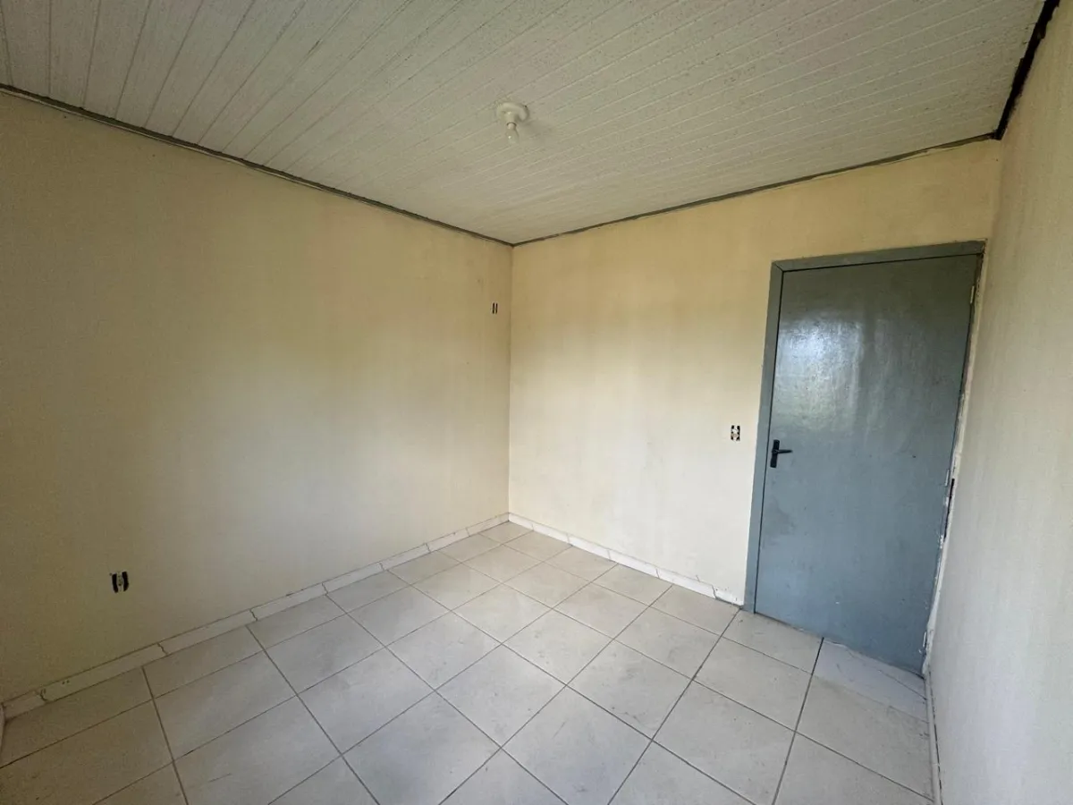 Imagem de Encanto e conforto no bairro Santa Terezinha — Casa em alvenaria pronta para morar