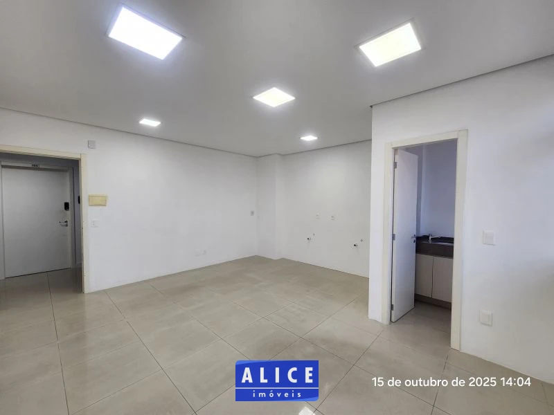 Imagem de Sala Comercial em Taquara bairro Sagrada Familia