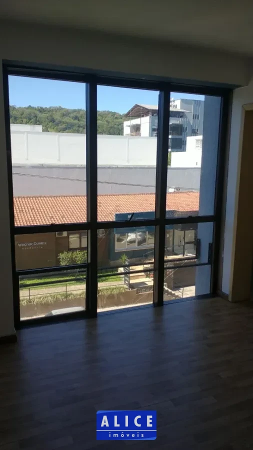 Imagem de Sala Comercial em Parobe bairro Centro