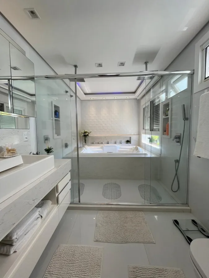 Imagem de Casa de alto padrão, bairro Bom Pastor.