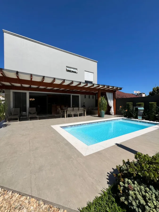 Imagem de Casa de alto padrão, bairro Bom Pastor.