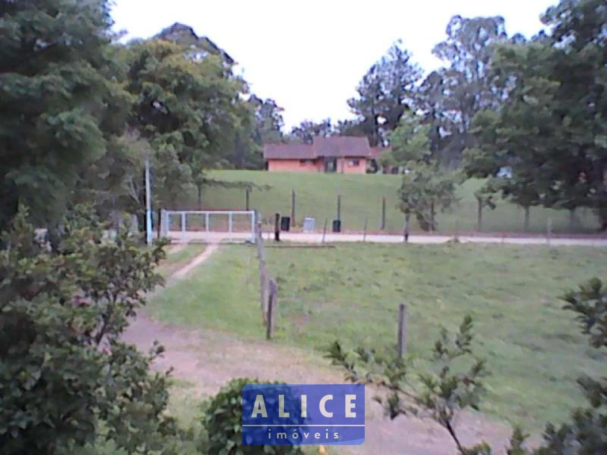 Imagem de Casa em Estrada Fazenda Conceicao bairro Cachoeirinha