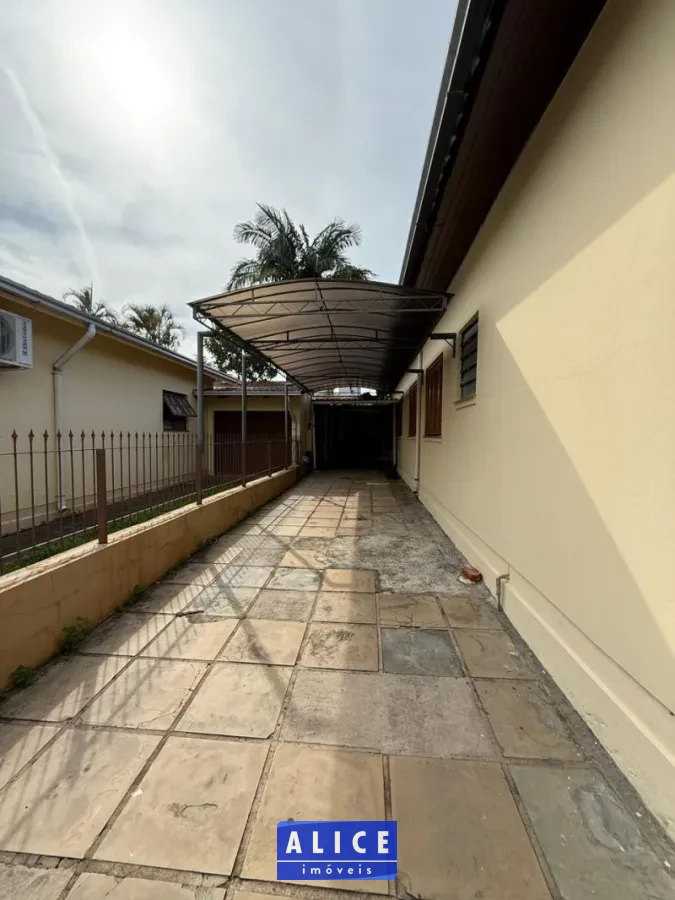 Casa em  bairro Centro - Centro, Taquara [8478]