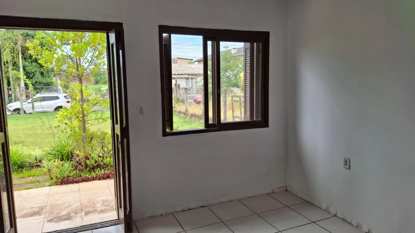 Ótima oportunidade! Casa com amplo pátio e potencial de ampliação - Jardim Do Prado, Taquara [9986]