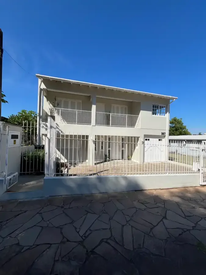Casa da Figueira – Sobrado com Piscina e Energia Solar em Bairro Tranquilo de Taquara - Santa Terezinha, Taquara [9988]