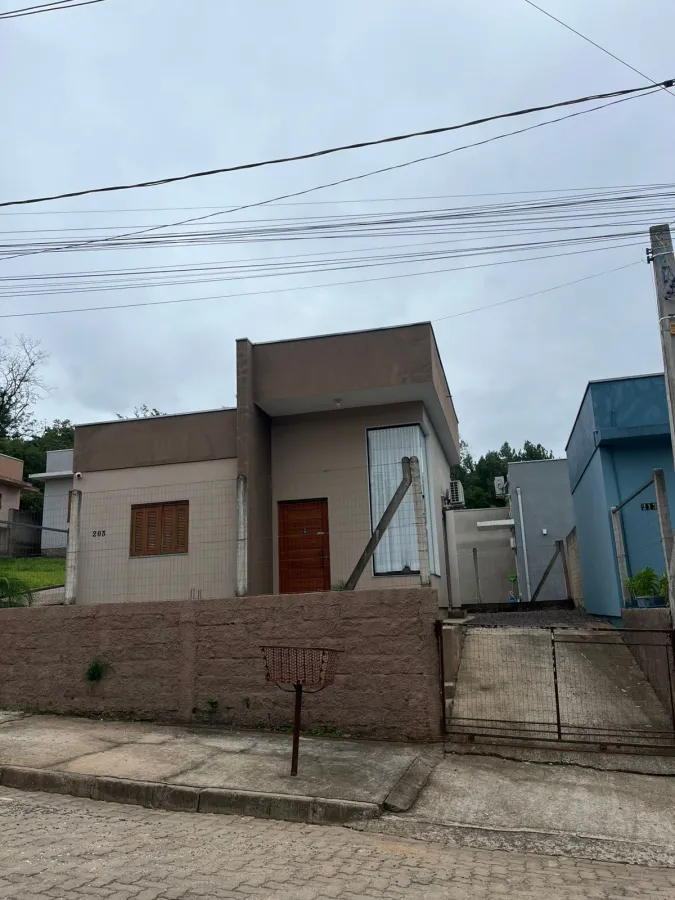 Casa compacta e funcional com 2 dormitórios – ideal para morar ou investir! - Tucanos, Taquara [9990]