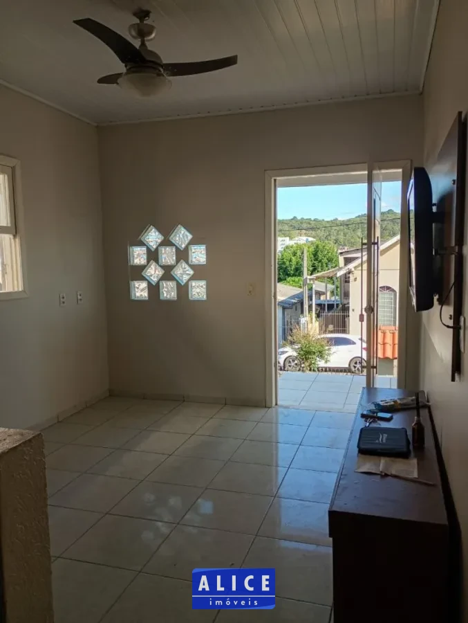 Imagem de Casa em Parobe bairro Guaruja