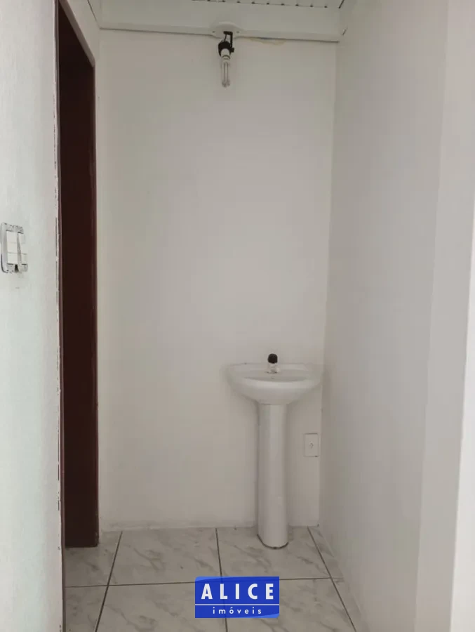 Imagem de Sala Comercial em Parobe bairro Guaruja