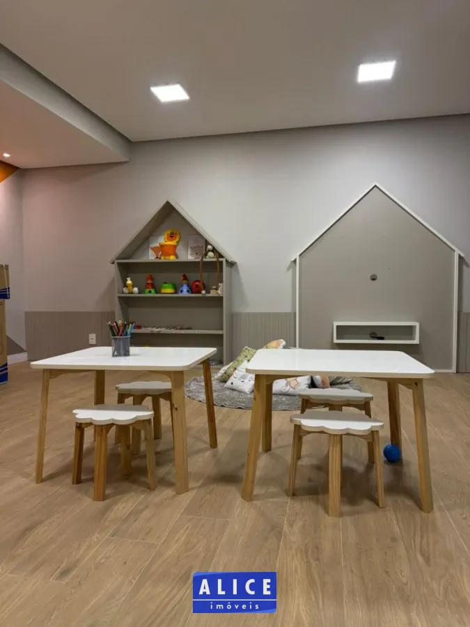 Apartamento em Taquara bairro Morro Do Leoncio - Morro Do Leoncio, Taquara [10056]