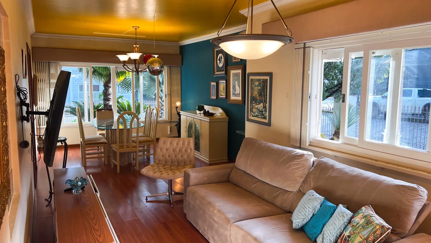 Casa de Esquina com Estrutura Completa + Espaço Comercial | Ideal para Morar e Empreender - Nossa Senhora De Fatima, Taquara [11209]