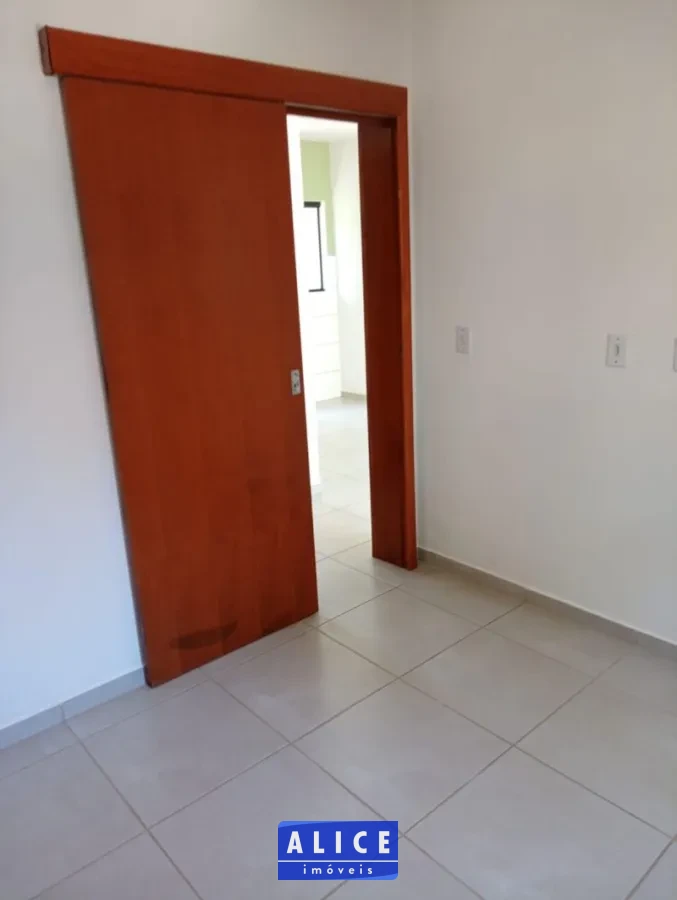 Casa em Taquara bairro Km 4 - Km 4, Taquara [10264]
