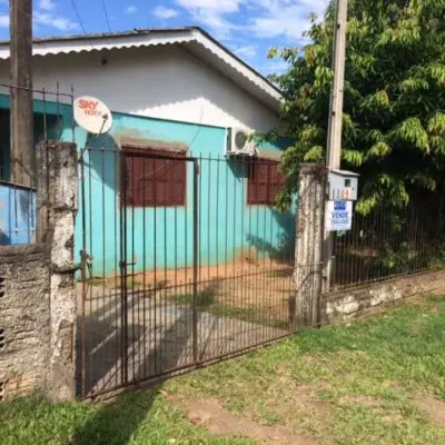 Imagem de Casa em Guaru bairro Nova Parobé