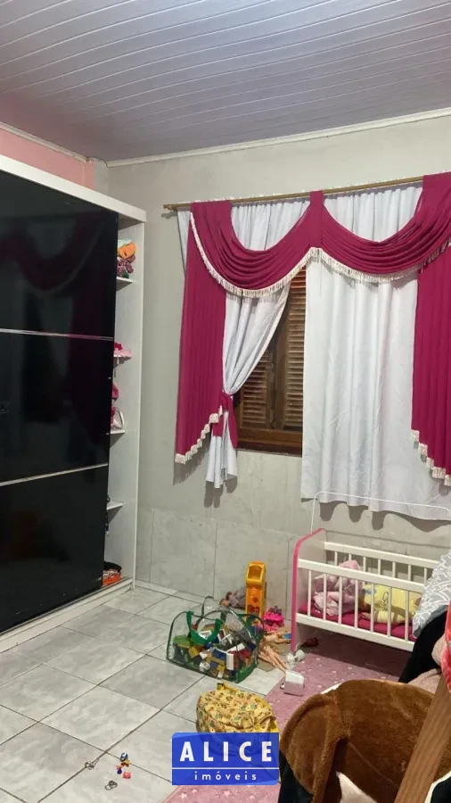 Casa em Taquara bairro Santa Teresinha - Santa Teresinha, Taquara [10529]