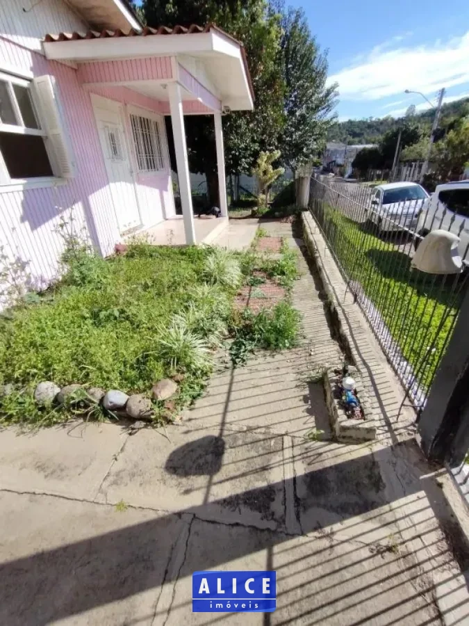Casa em Taquara bairro Santa Rosa - Santa Rosa, Taquara [11101]